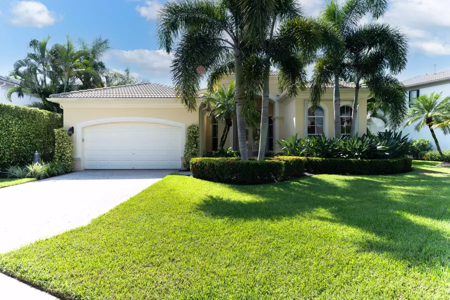 401 Via Placita, Palm Beach Gardens, FL 33418