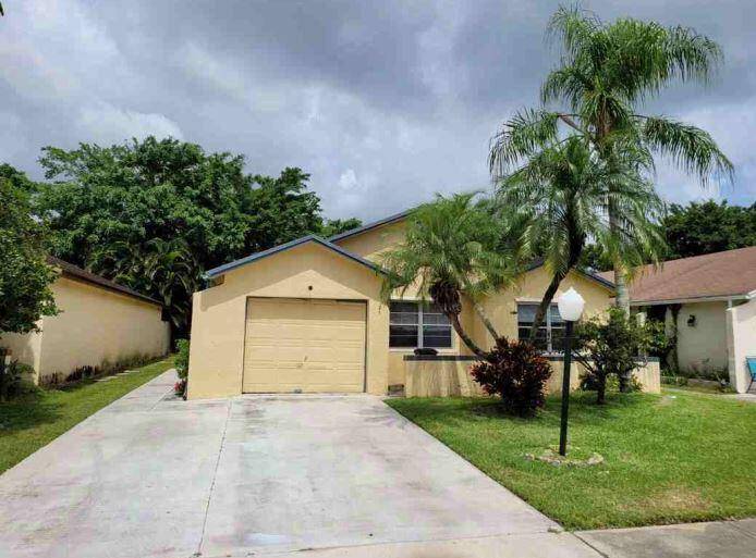 9156 Pine Springs DR,  Boca Raton,  FL 33428