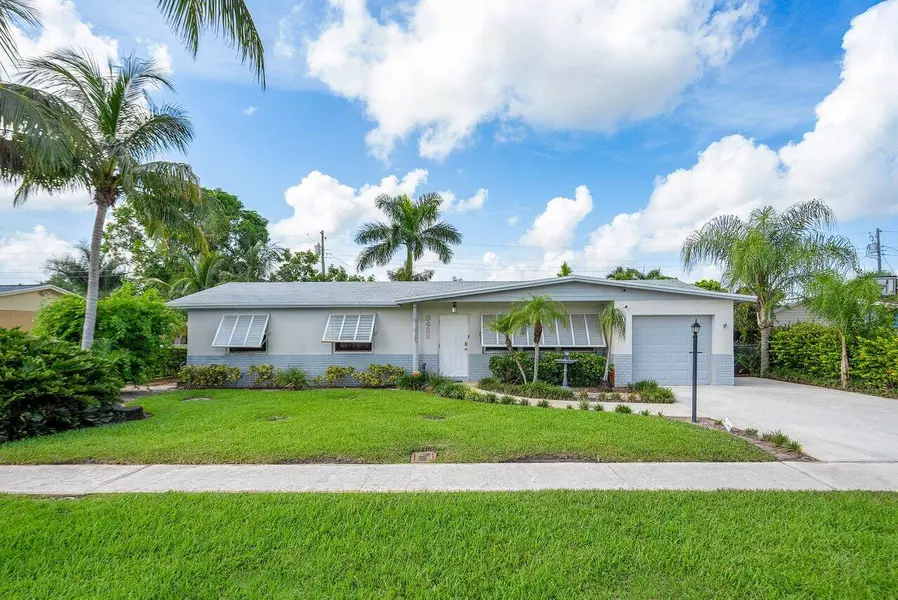 3422 Taconic DR, West Palm Beach, FL 33406