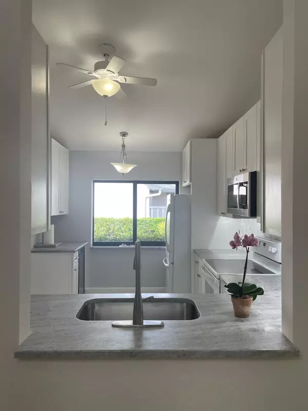 Boca Raton, FL 33434,8284 E Boca Glades BLVD