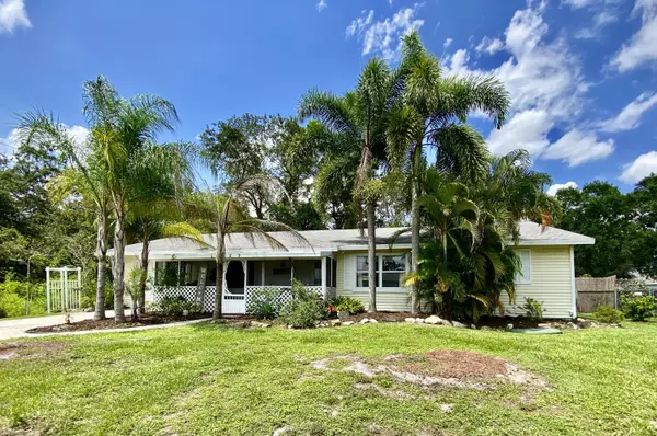 1685 SW Cecelia LN, Port Saint Lucie, FL 34953