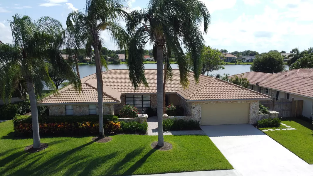 17411 Spring Tree LN, Boca Raton, FL 33487