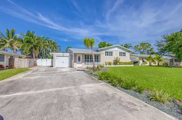 Tequesta, FL 33469,1506 Seabrook RD