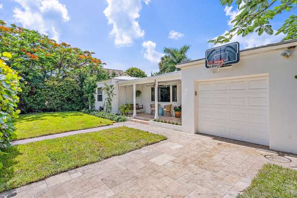 131 Harvard DR, Lake Worth Beach, FL 33460