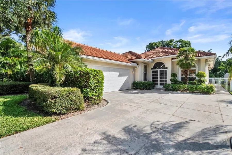 258 E Tall Oaks CIR, Palm Beach Gardens, FL 33410