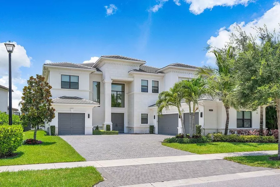 16900 Strasbourg LN, Delray Beach, FL 33446