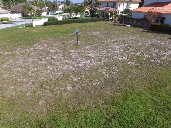 Boca Raton, FL 33487,0 Redwood LN