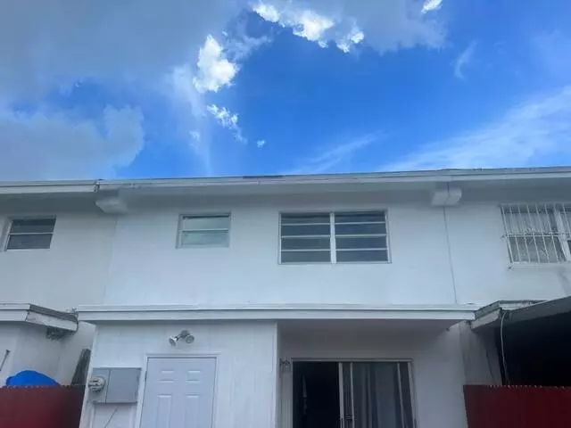 3621 Townhouse CT, West Palm Beach, FL 33407