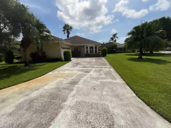 Vero Beach, FL 32962,1800 Tamarind PL