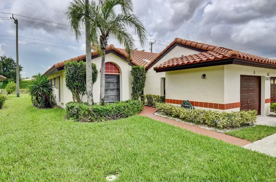 10679 Palm Leaf DR A, Boynton Beach, FL 33437