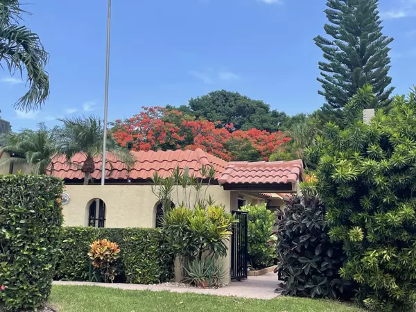 Delray Beach, FL 33483,3579 Commodore CIR