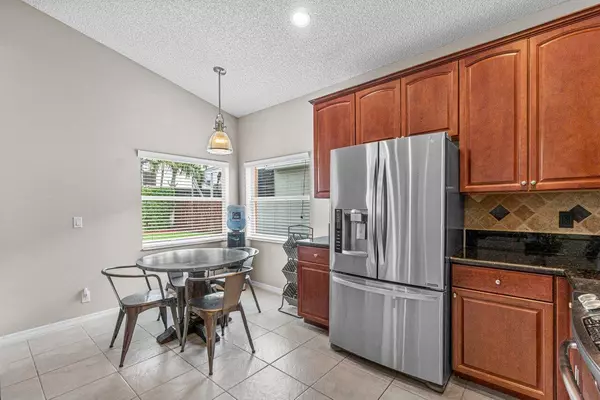 Boynton Beach, FL 33472,9317 Cove Point CIR