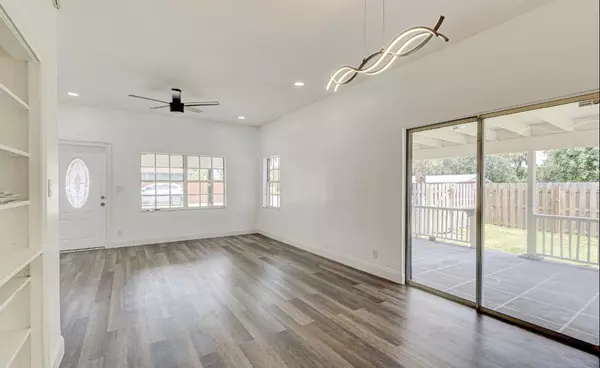 West Palm Beach, FL 33406,830 W Dolphin Ridge RD