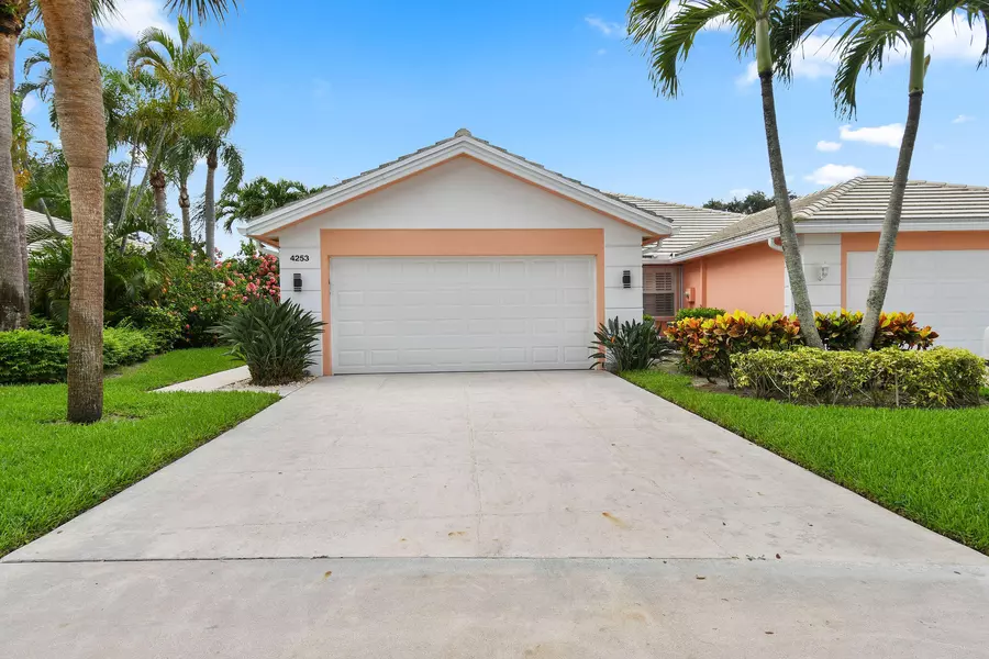 4253 Royal Oak DR, Palm Beach Gardens, FL 33410