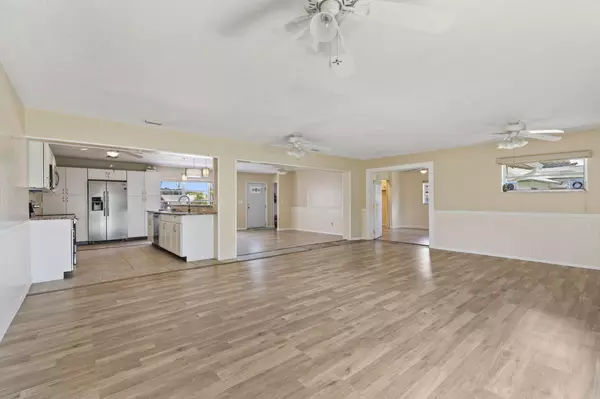 Port Saint Lucie, FL 34952,148 Riomar DR