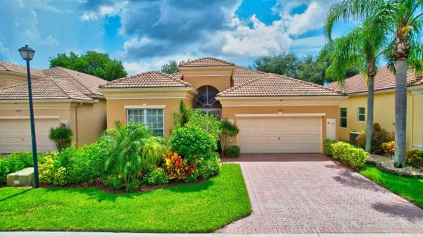 7156 Demedici CIR, Delray Beach, FL 33446