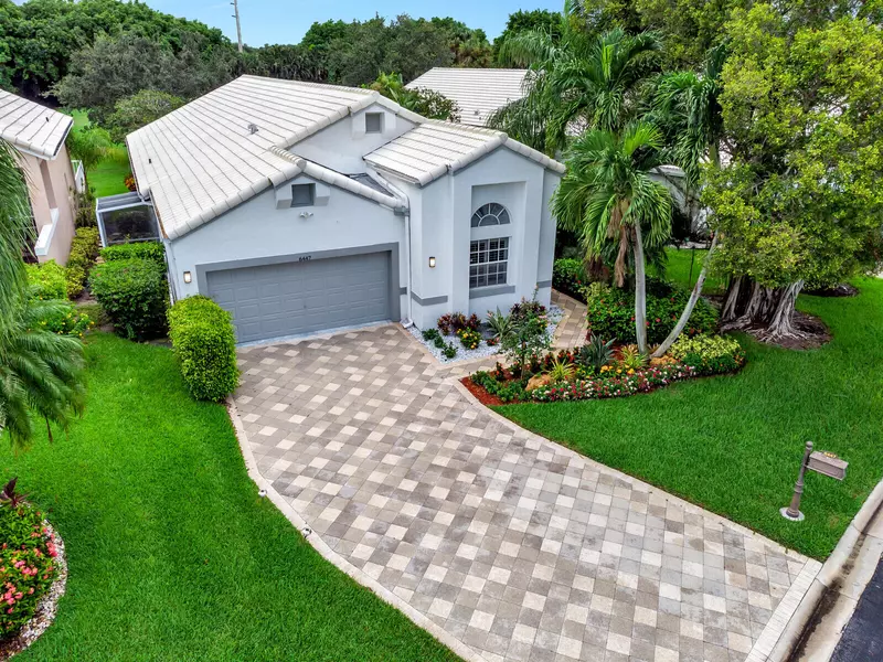 6447 Three Lakes LN, Boynton Beach, FL 33437