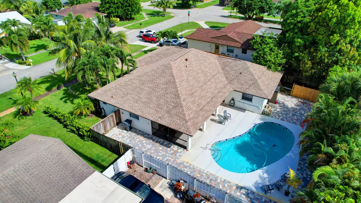 Lake Worth, FL 33463,5007 N Woodstone CIR