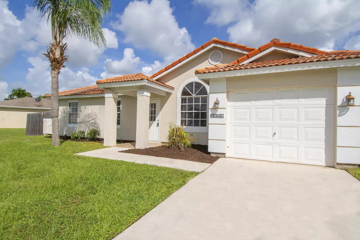 Port Saint Lucie, FL 34952,2382 SE Beechwood TER