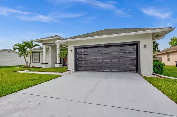 Port Saint Lucie, FL 34953,956 SW Gwendolyn TER