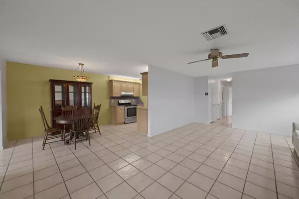 West Palm Beach, FL 33417,3465 Rossi CT 3-150