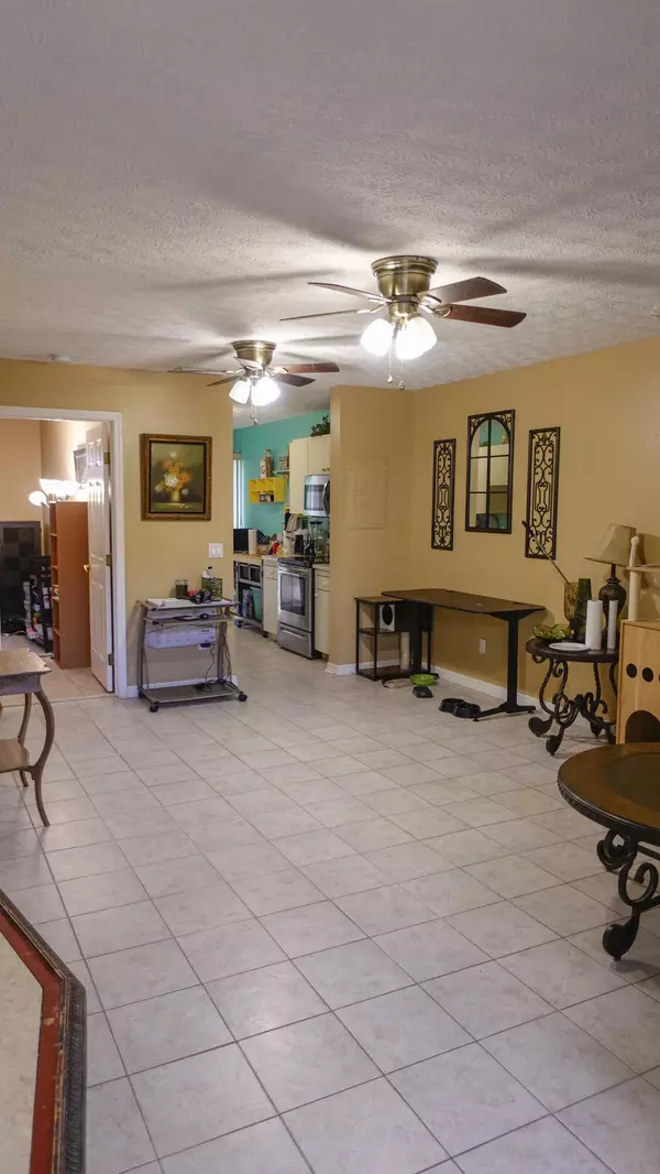 Port Saint Lucie, FL 34952,2054 SE Wild Meadow CIR 105