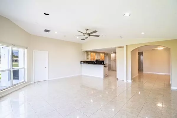 Boca Raton, FL 33498,19527 Sea Pines WAY