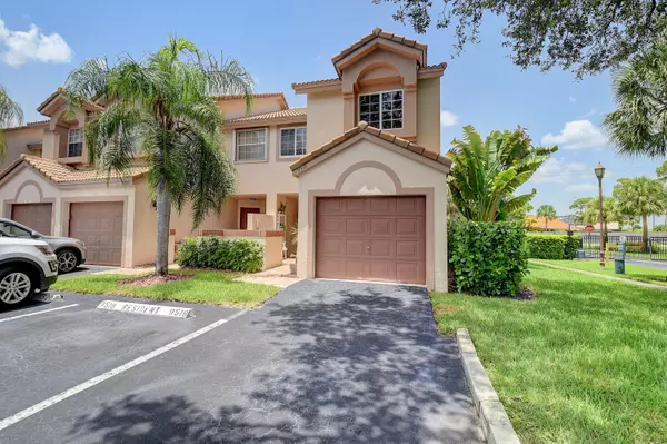 Boca Raton, FL 33434,9518 Boca River CIR