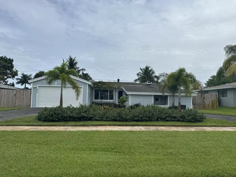 424 Gulf RD, North Palm Beach, FL 33408