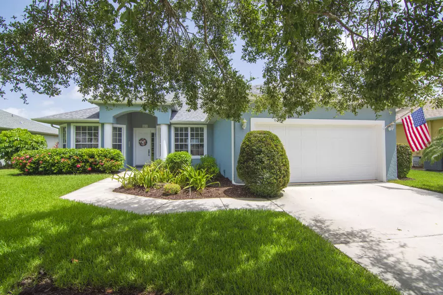 5530 W SW 1st SQ, Vero Beach, FL 32968