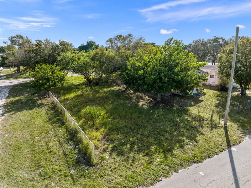 1510 N 17th ST, Fort Pierce, FL 34950