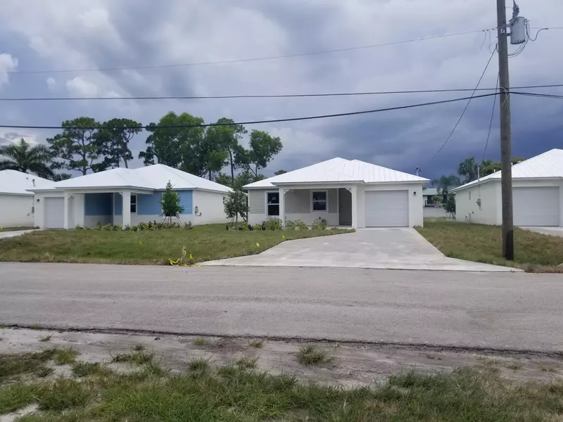 4942 SE Kingfish AVE, Stuart, FL 34997