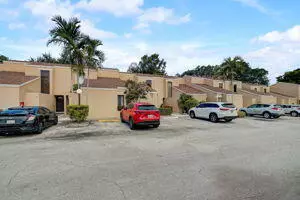 1149 NW 13th ST 6, Boca Raton, FL 33486