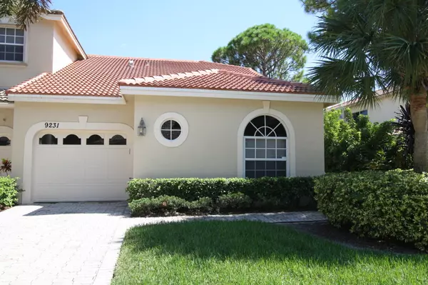 9231 Wentworth LN, Port Saint Lucie, FL 34986