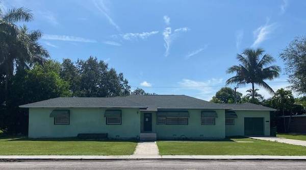 140 S Elm AVE, Pahokee, FL 33476