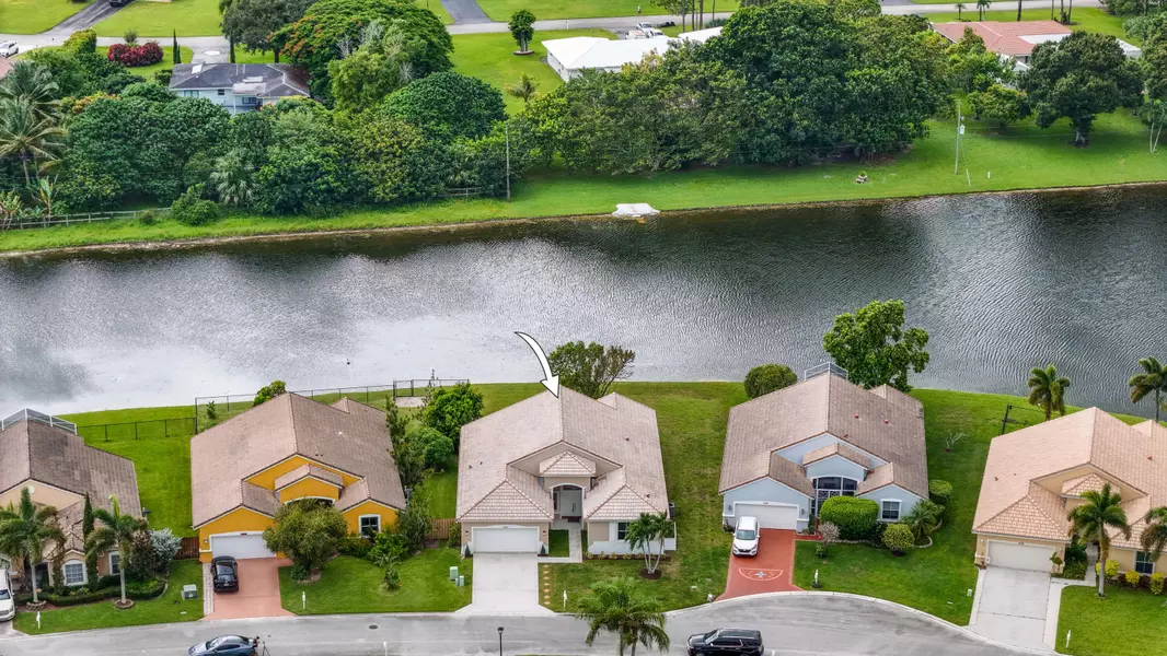 9200 Cove Point CIR, Boynton Beach, FL 33472