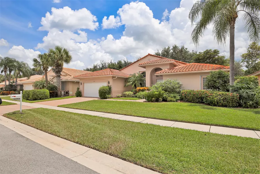 5262 Landon CIR, Boynton Beach, FL 33437