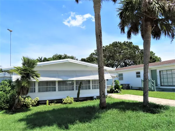 Barefoot Bay, FL 32976,752 Lark DR