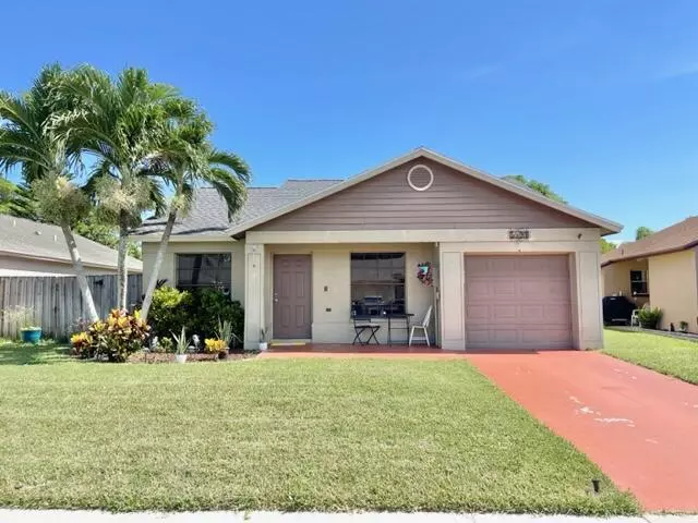 5197 Arbor Glen CIR, Lake Worth, FL 33463