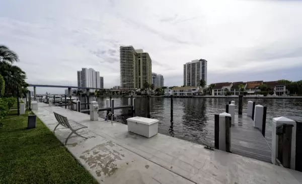 Sunny Isles Beach, FL 33160,0 Terracina AVE 6