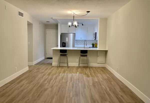 Boynton Beach, FL 33435,108 NE 20th AVE 102