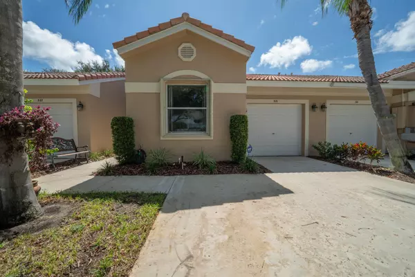 319 E E Coral Trace CIR, Delray Beach, FL 33445