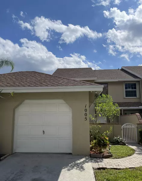 1005 Maplewood DR, Greenacres, FL 33415