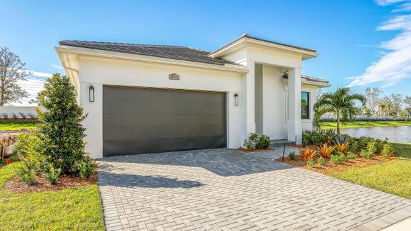 2744 SE Ashfield DR, Port Saint Lucie, FL 34984