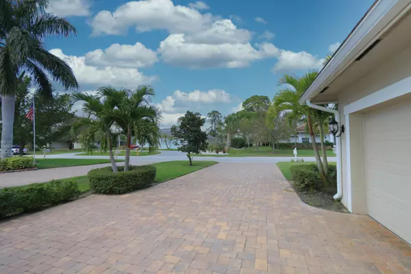 Fort Pierce, FL 34951,2660 Conifer DR