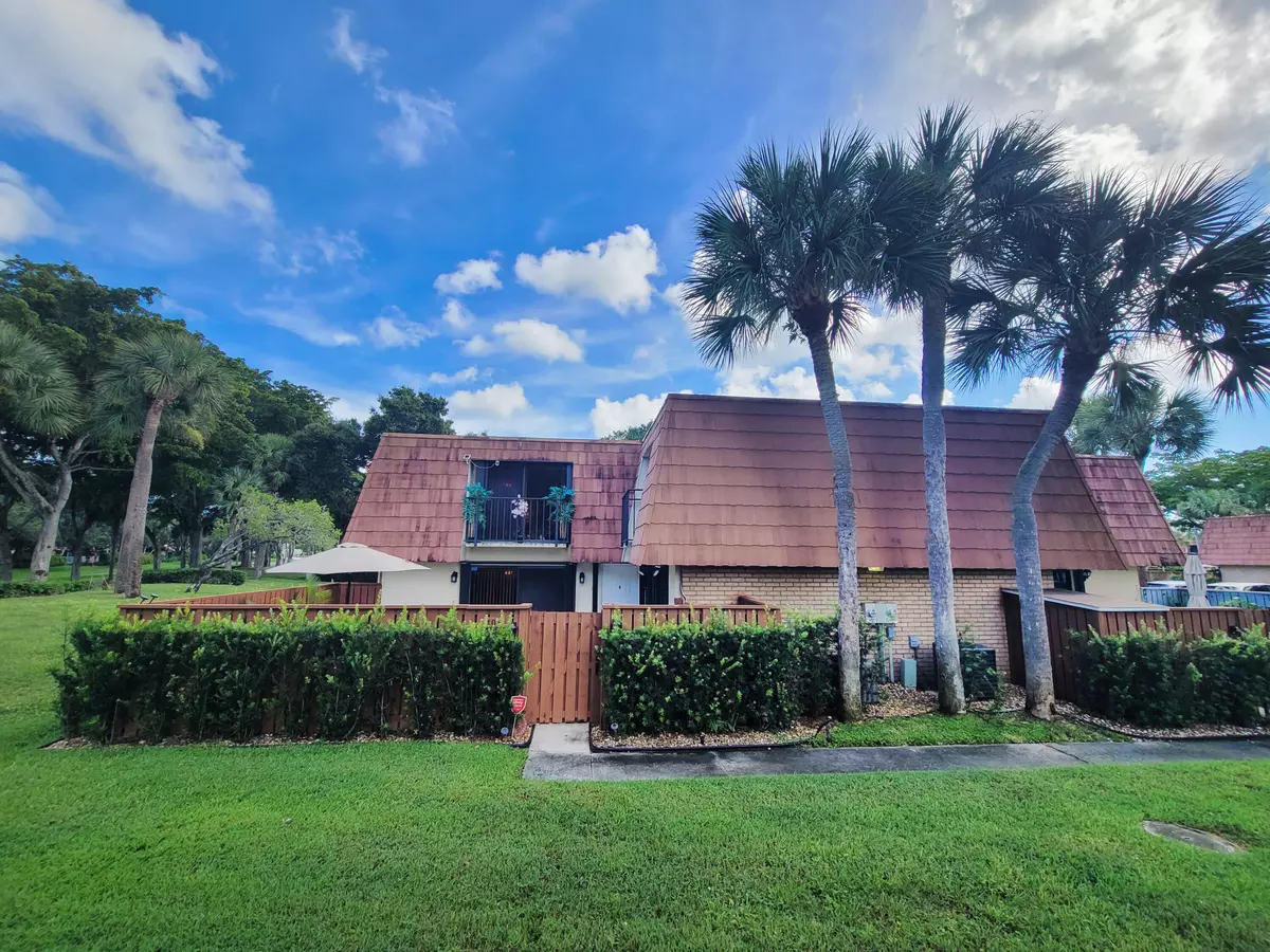 Boynton Beach, FL 33436,408 Buttonwood LN