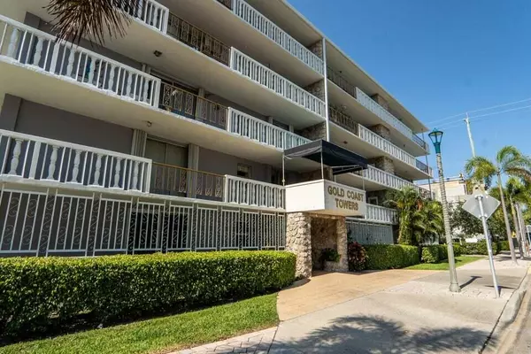 Lake Worth Beach, FL 33460,1 S Lakeside DR D5