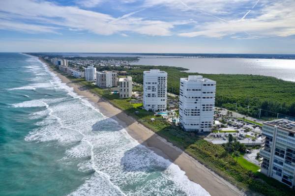 Jensen Beach, FL 34957,9950 S Ocean DR 202