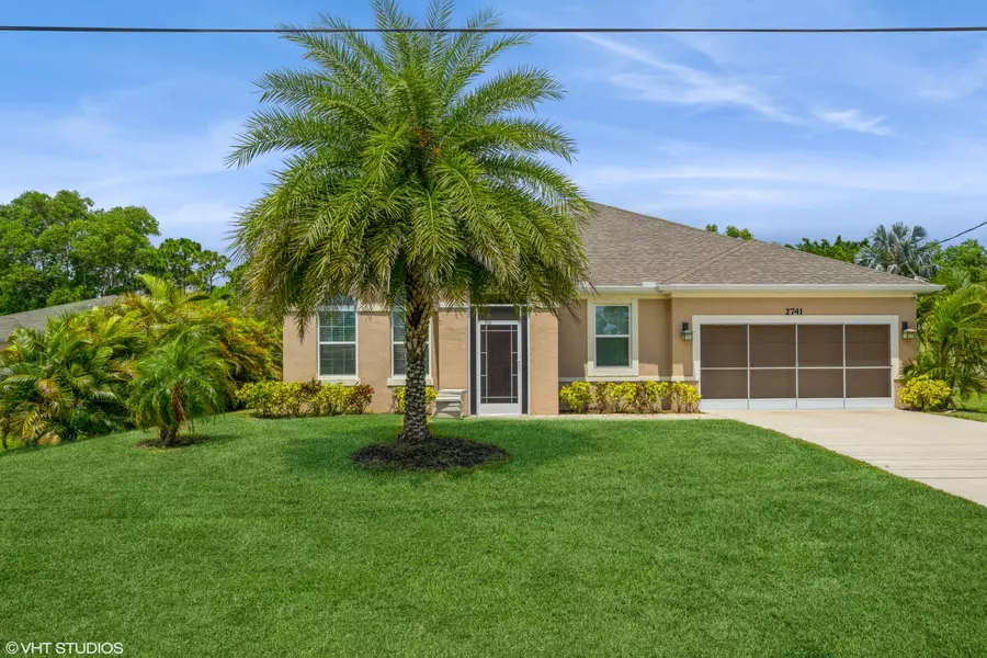 2741 SE Grand DR, Port Saint Lucie, FL 34952