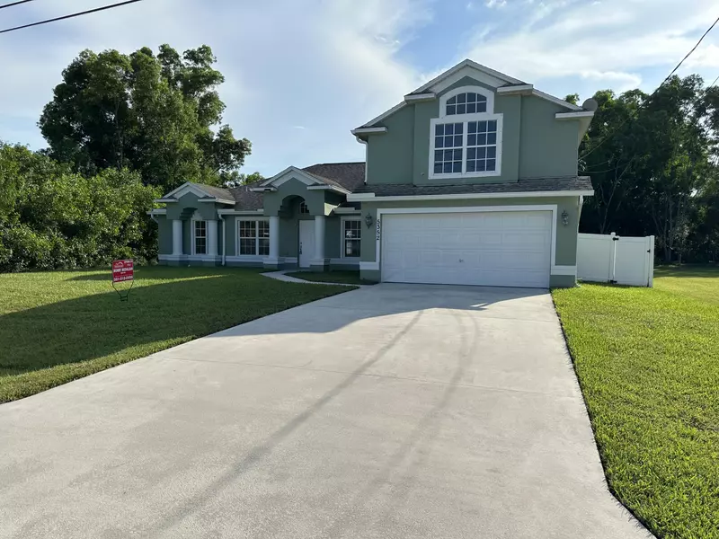 5352 NW Paden CIR, Port Saint Lucie, FL 34986